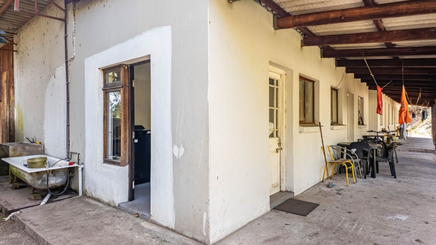 Commercial Property for Sale in Rondevlei Western Cape